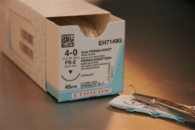 Ethicon 734H, Silke 4-0, J-1 nål